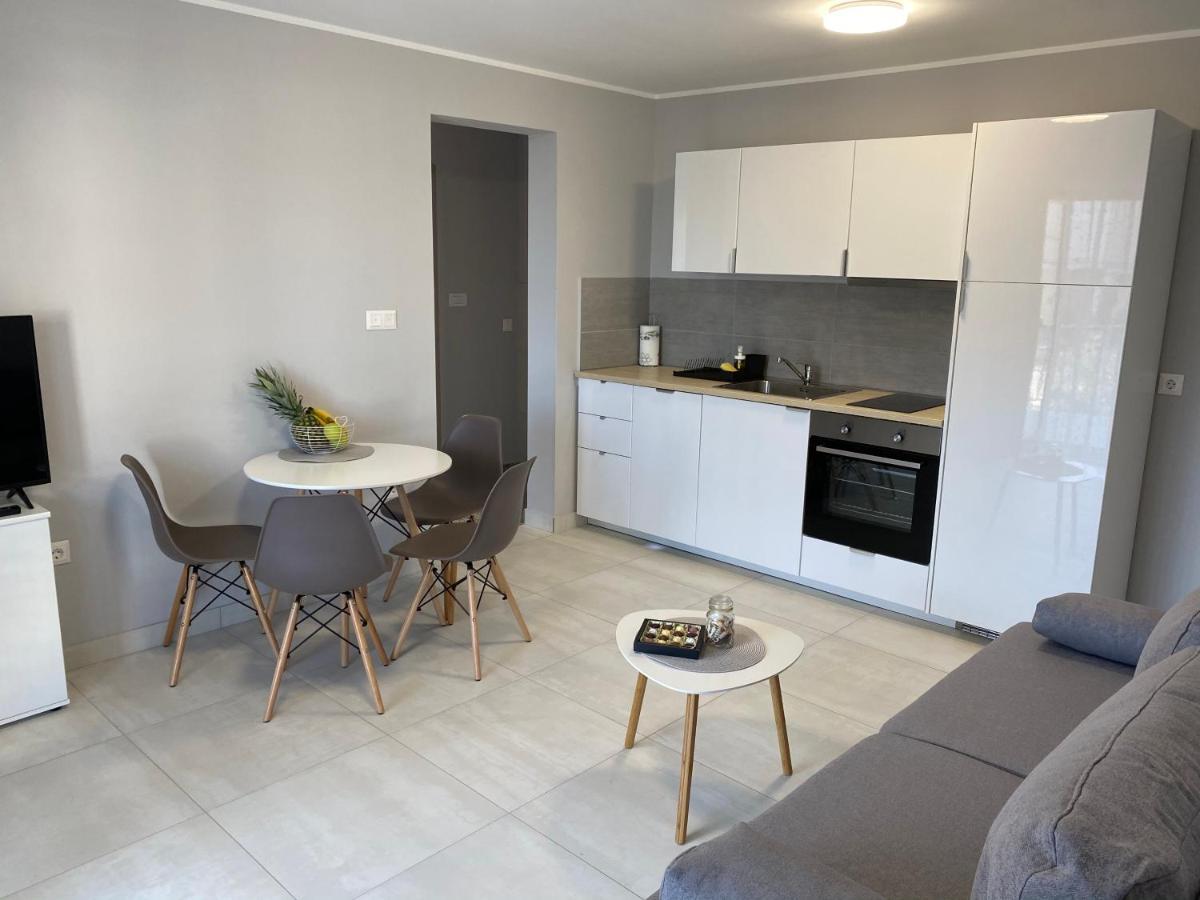 Green House Apartments نوفي فينودولسكي الغرفة الصورة